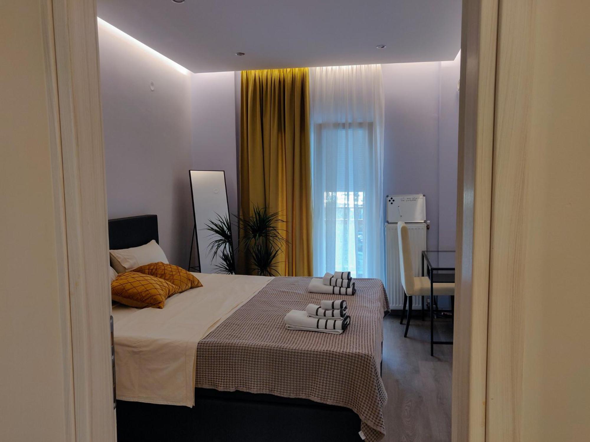 Luxury Suites With King-Sized Bed Салоніки Номер фото